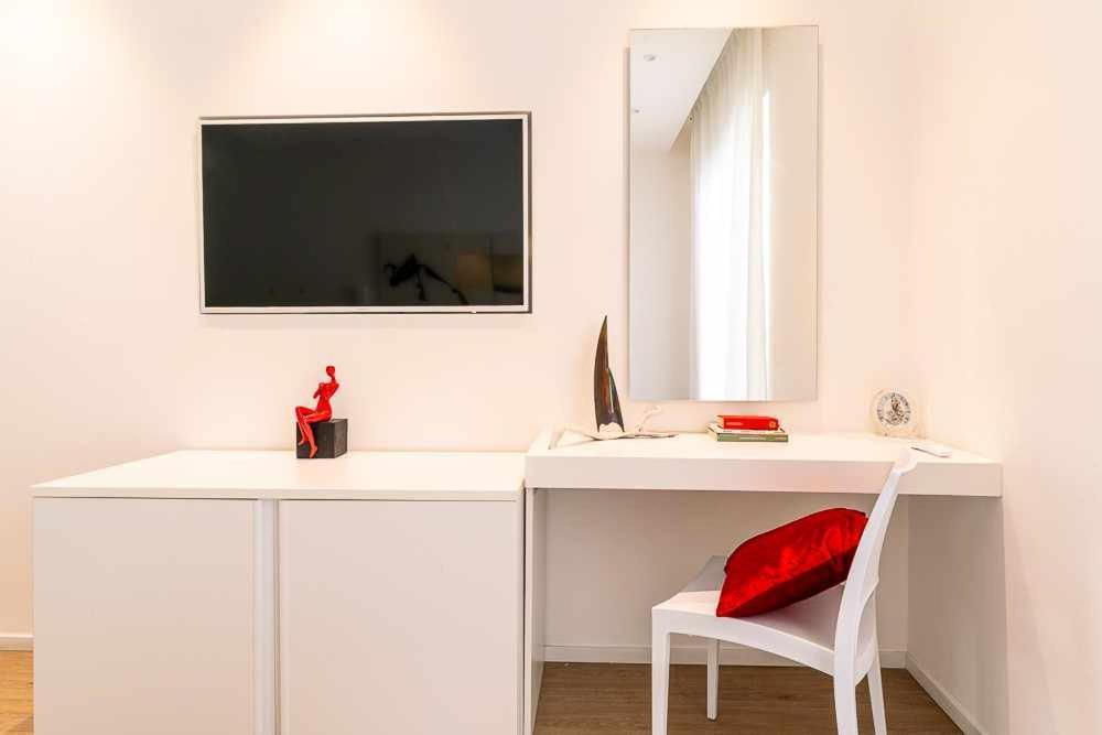 Ceo Luxury Suite Di Кальяри Экстерьер фото