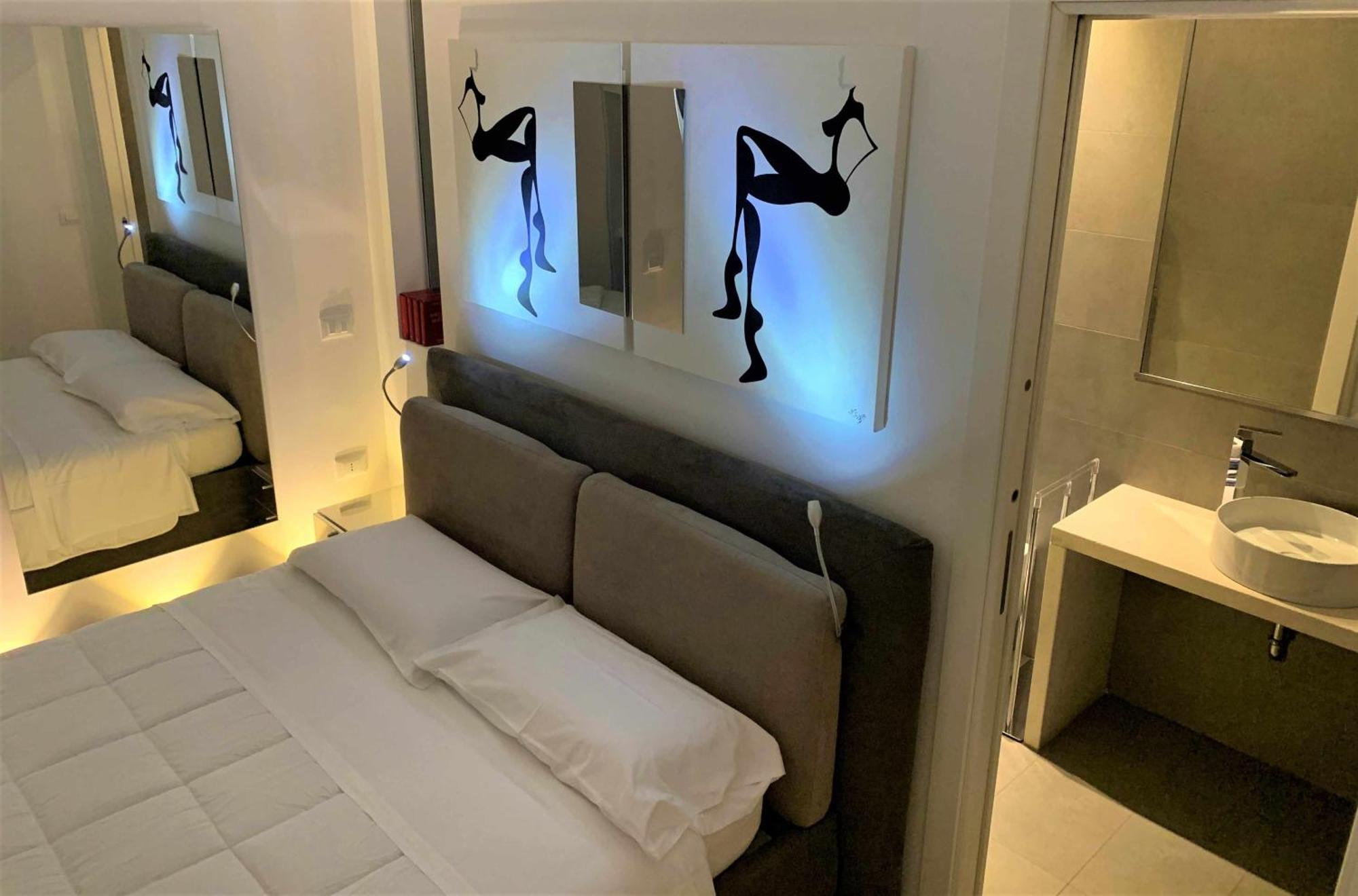 Ceo Luxury Suite Di Кальяри Экстерьер фото