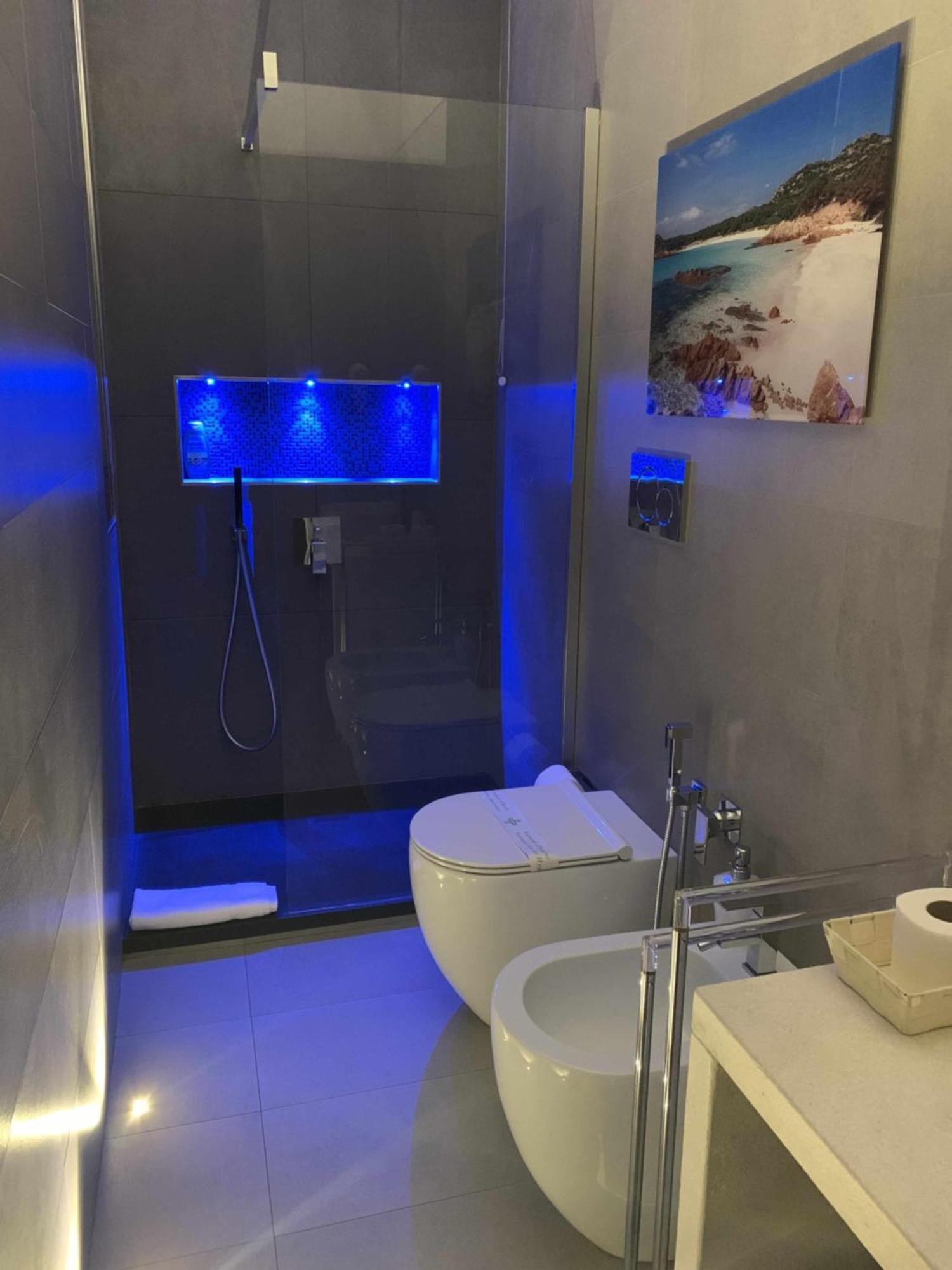 Ceo Luxury Suite Di Кальяри Экстерьер фото