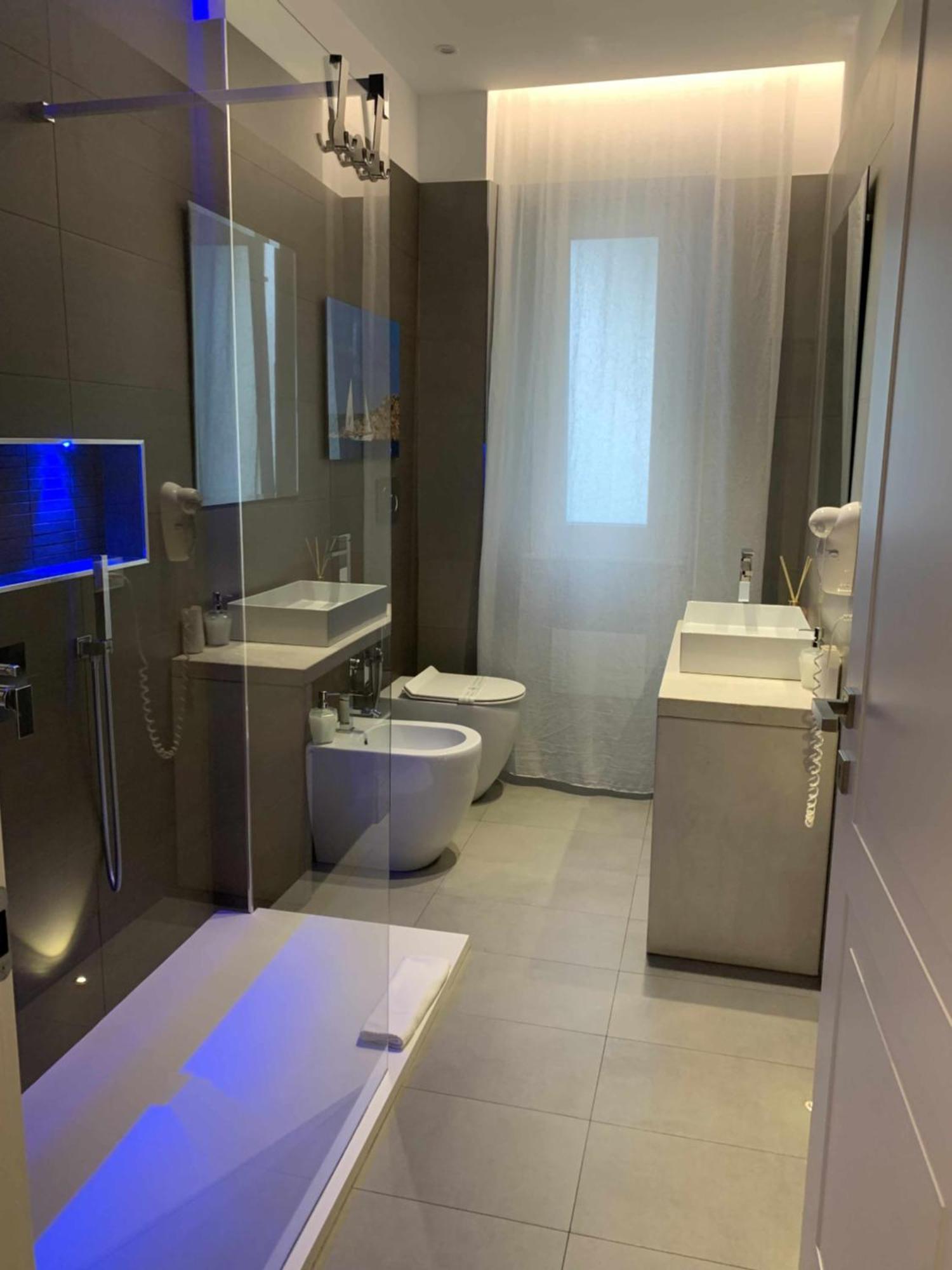 Ceo Luxury Suite Di Кальяри Экстерьер фото